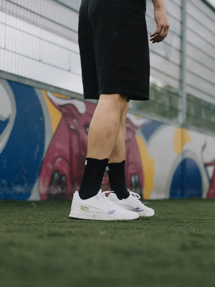 Grip Socks und Fußballsocken in Schwarz - Anti Rutsch Socken von Novosoxx mit noch mehr Halt